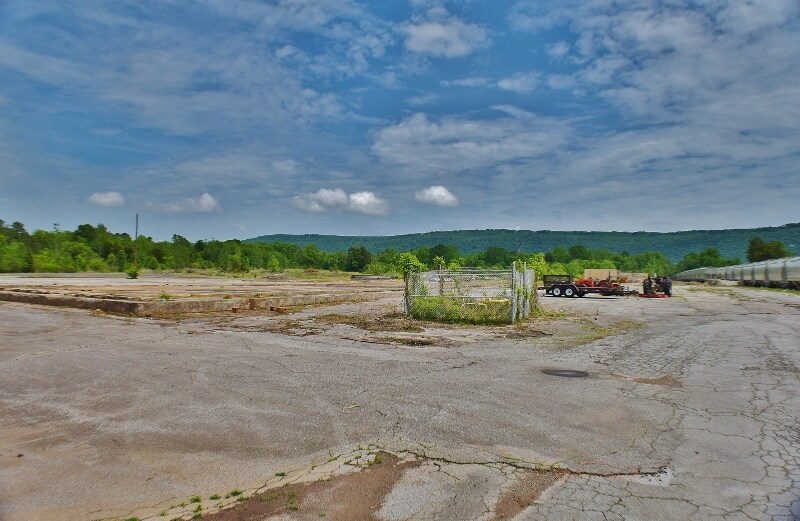 More Photos Of 13111 Memorial Pky SW, Huntsville Land For Sale