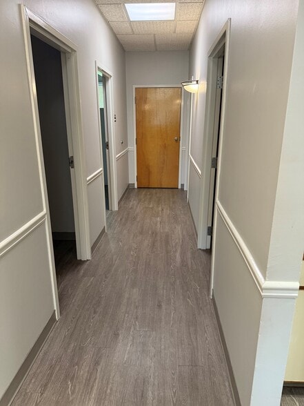 More Photos Of 1000 Hawthorne Ave, Athens Medical For Lease