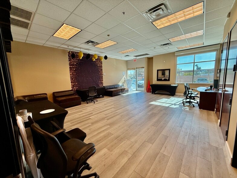 More Photos Of 15255 N 40th St, Phoenix Medical For Sale