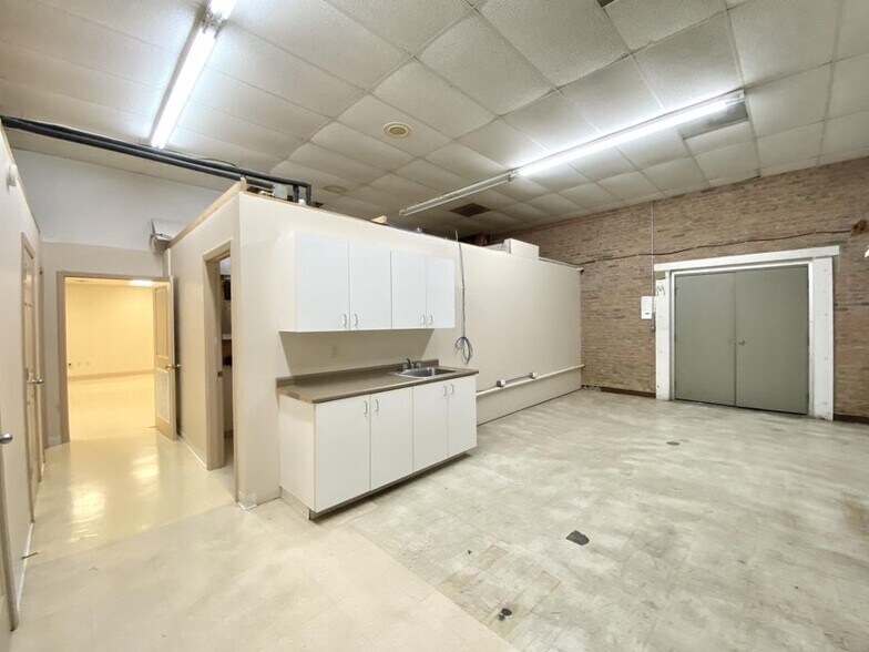 More Photos Of 1523-1529 Cliff Gookin Blvd, Tupelo Office For Lease