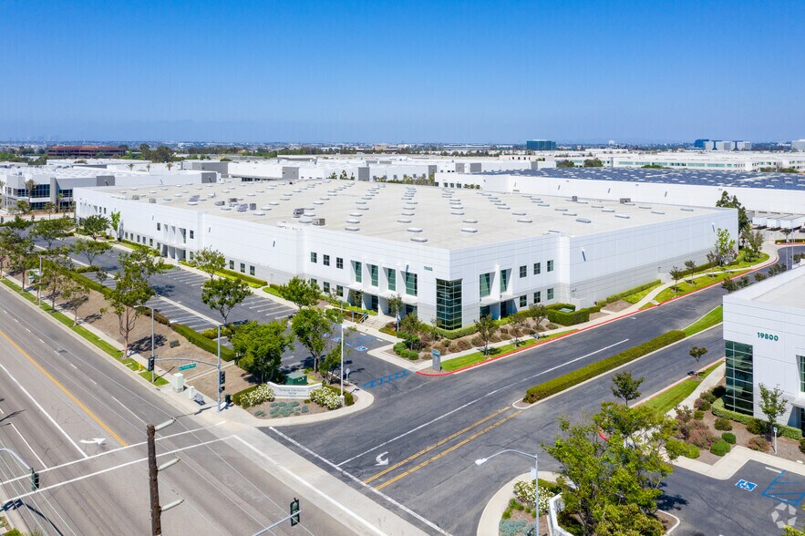 More Photos Of 19800-19888 Van Ness Ave, Torrance Distribution For Lease