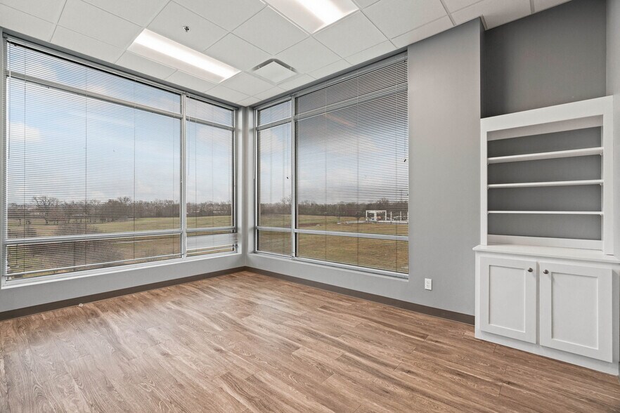 More Photos Of 1508 Carl Adams Dr, Murfreesboro Medical For Sale