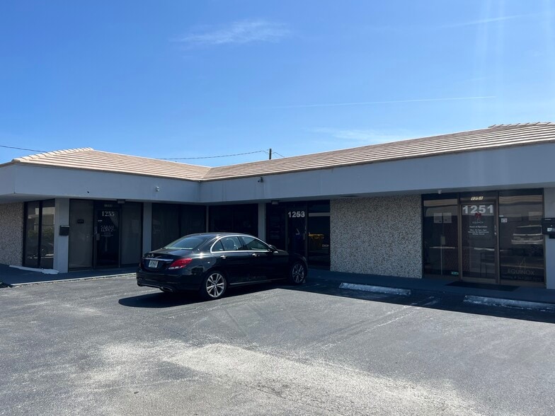 More Photos Of 1249-1263 10th St, Lake Park Storefront For Lease