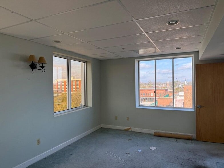 More Photos Of 327 Main St, Greenwood Office For Sale