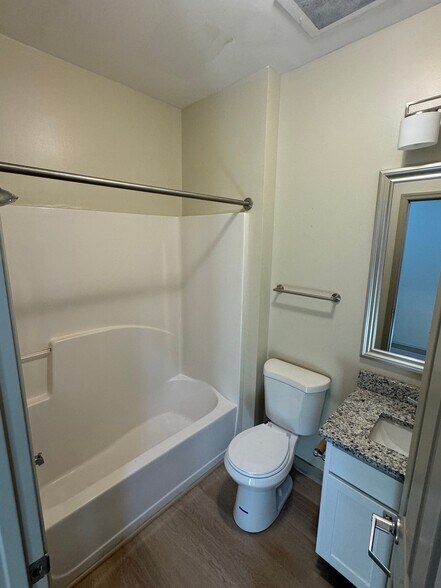 More Photos Of 942 Jefferson St, Nashville Apartments For Lease