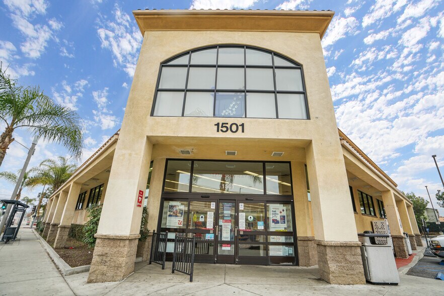 More Photos Of 1501 W Whittier Blvd, Montebello Drugstore For Sale