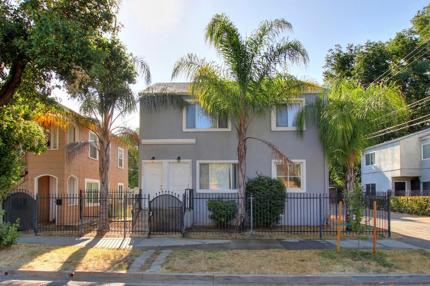 More Photos Of 2611 Alhambra, Sacramento Apartments For Sale