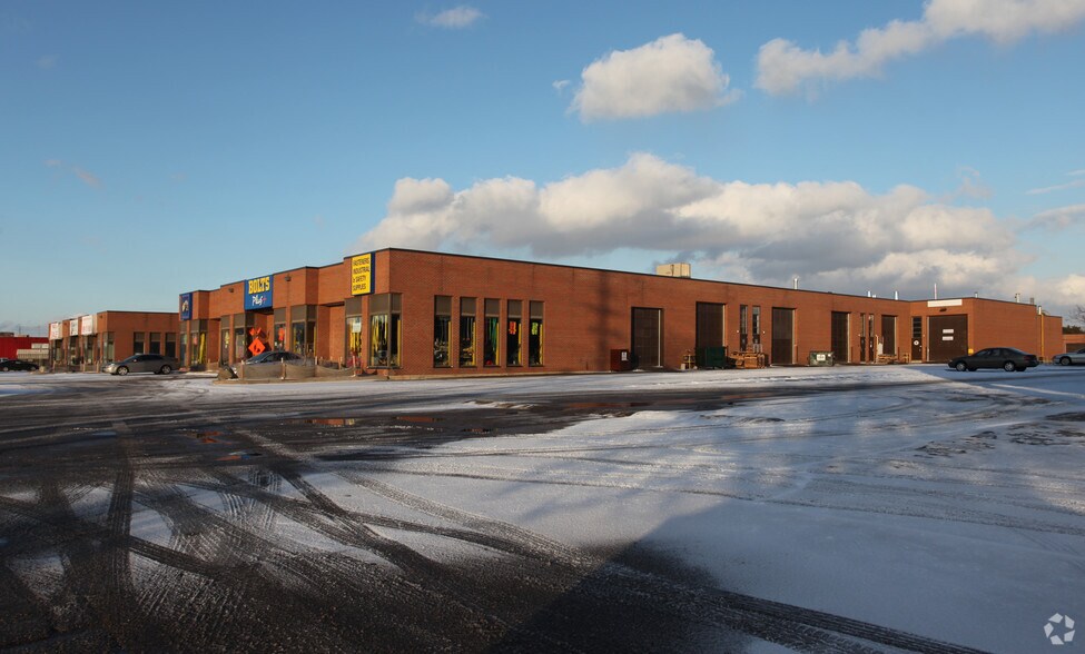 More Photos Of 8201 Keele St, Concord Flex For Lease
