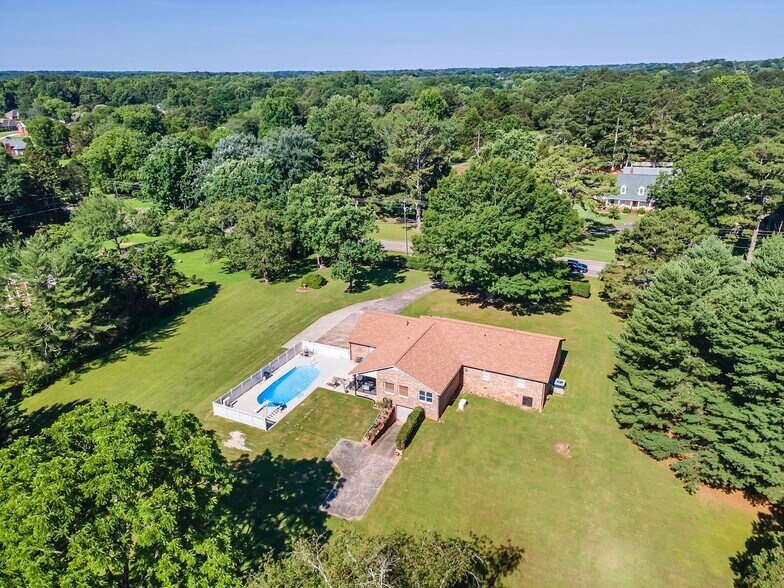 More Photos Of 1495 Jeff Rd NW, Huntsville Specialty For Sale