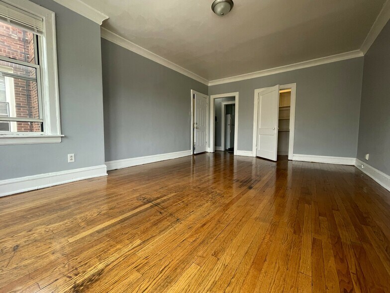 More Photos Of 8155 S Marshfield Ave, Chicago Apartments For Sale