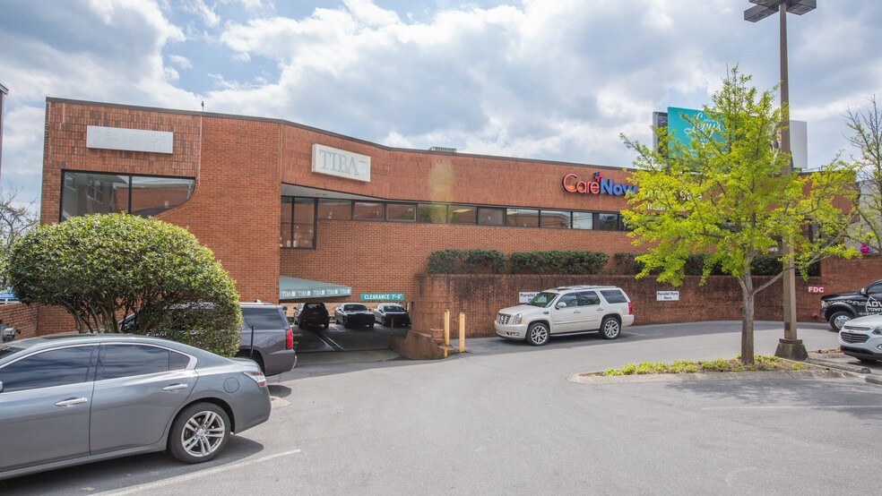 More Photos Of 2001 Glen Echo Rd, Nashville Office For Sale