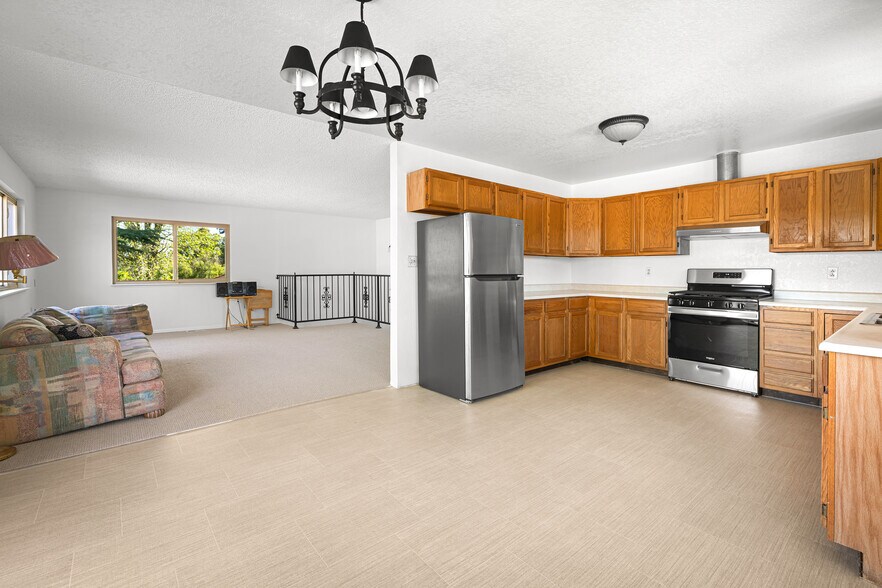 More Photos Of 611 Hendley St, Santa Rosa Apartments For Sale