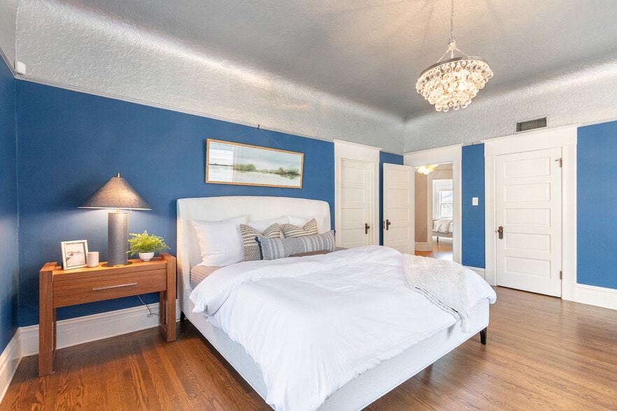 More Photos Of 2220 Capitol Ave, Sacramento Apartments For Sale