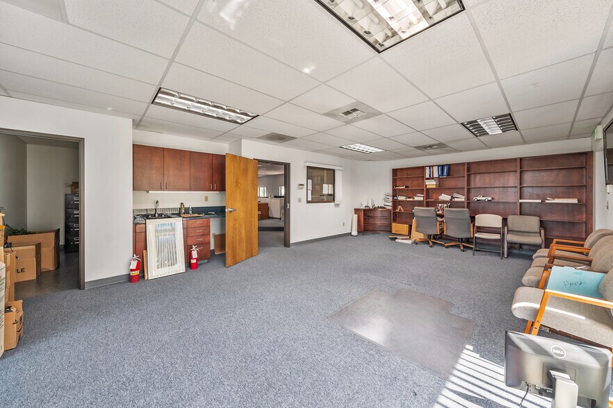 More Photos Of 2090 Commerce Dr, Medford Office For Lease