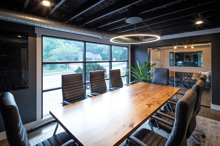 More Photos Of 1380 Spring St SE, Smyrna Warehouse For Sale