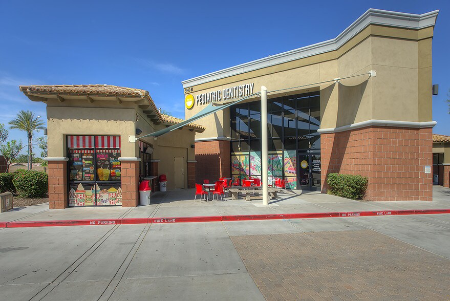 More Photos Of 5940 W Union Hills Dr, Glendale General Retail For Lease