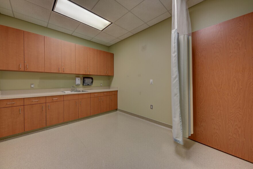 More Photos Of 2410 Boonville Rd, Bryan Medical For Sale