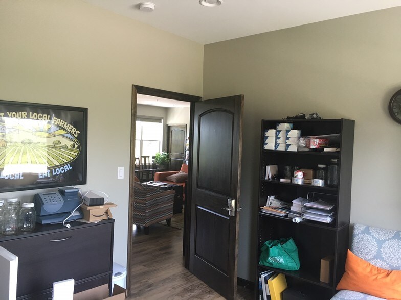 More Photos Of 830 Sidewalk Rd, Chesterton Loft Creative Space For Sale