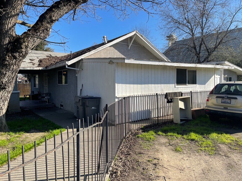 More Photos Of 945 1/2 6th St, Woodland Land For Sale