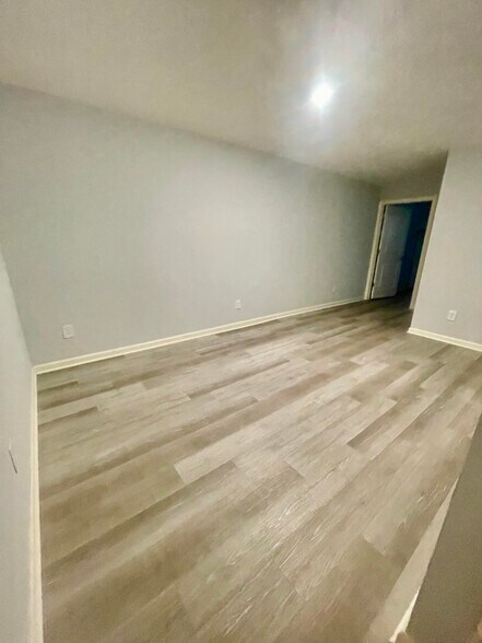 More Photos Of 1430 E Main St, Murfreesboro Multifamily For Sale