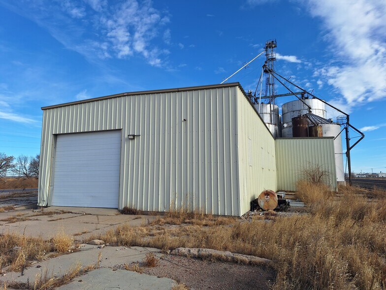 More Photos Of 808 Pacific st, Lexington Specialty For Sale