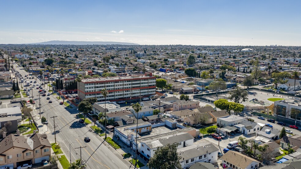 More Photos Of 6919 S Figueroa St, Los Angeles Hotel For Sale