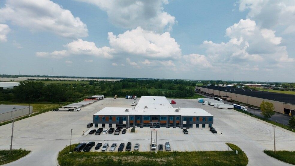 Primary Photo Of 885 Central Ave, University Park Truck Terminal For Lease