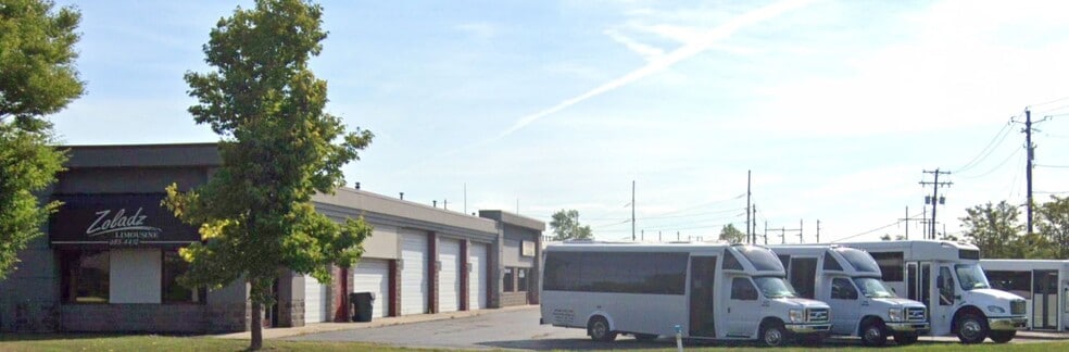 More Photos Of 3944 Broadway St, Depew Service For Sale