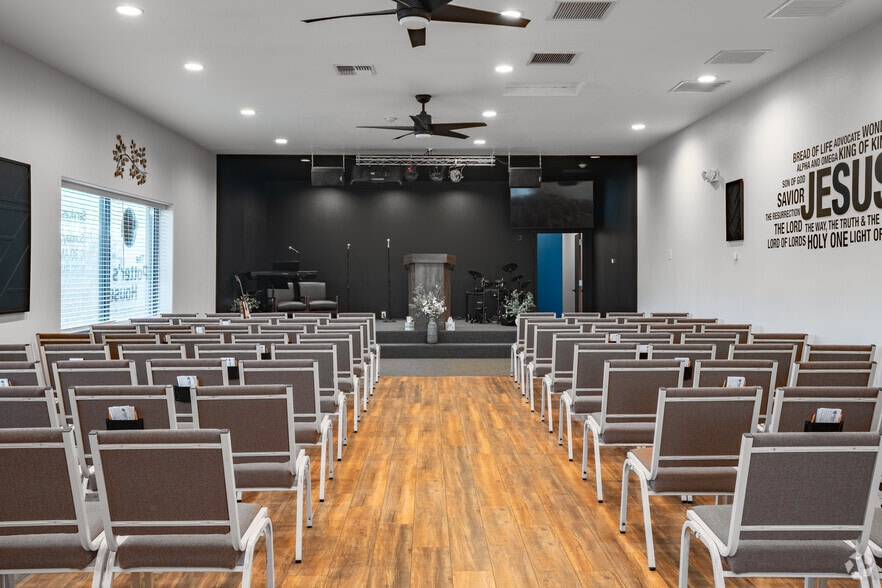 More Photos Of 1975 Selmi Dr, Reno Office For Sale