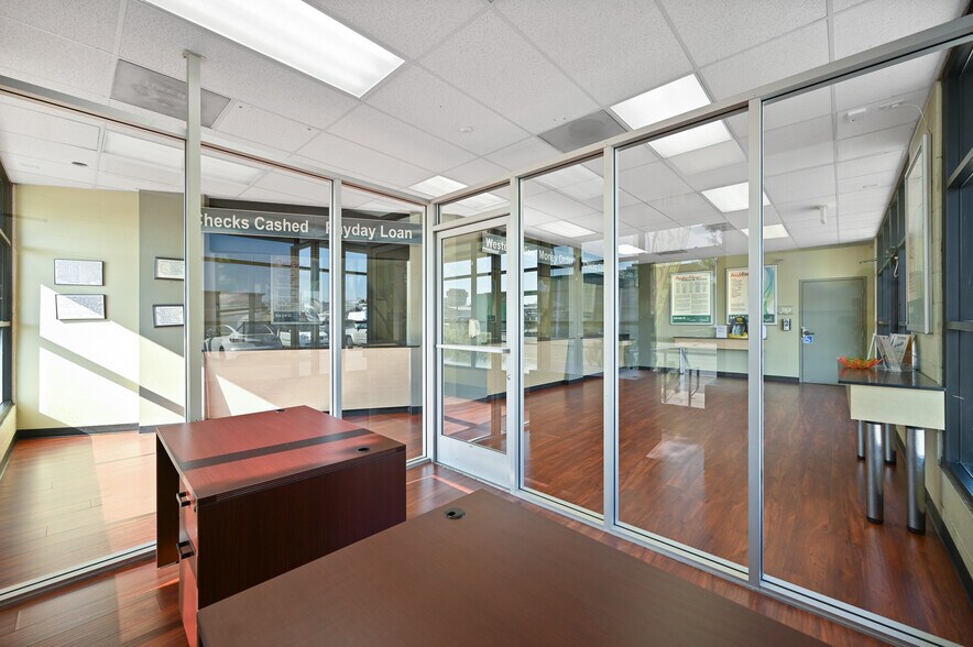 More Photos Of 1101-1105 W San Carlos St, San Jose Freestanding For Lease