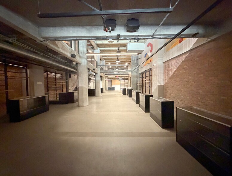 More Photos Of 808 S Broadway, Los Angeles Office For Lease
