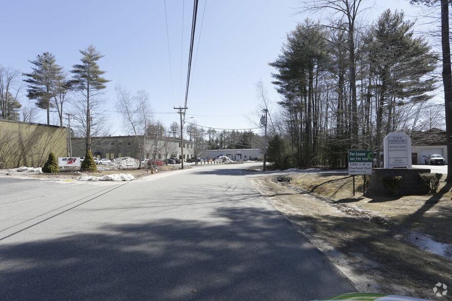 More Photos Of 37-41 Evergreen Dr, Portland Warehouse For Lease