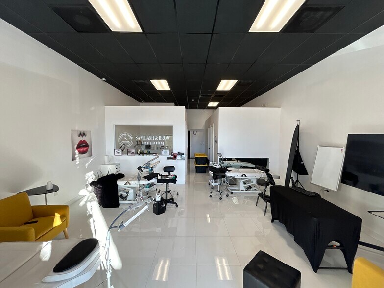 More Photos Of 1461 N Goldenrod Rd, Orlando Unknown For Lease