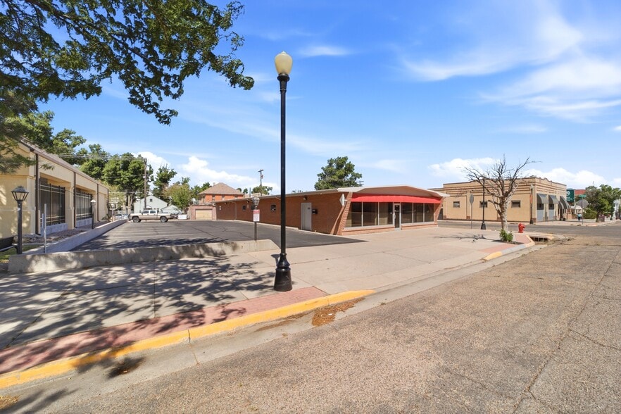 More Photos Of 502 Colorado Ave, La Junta Medical For Sale