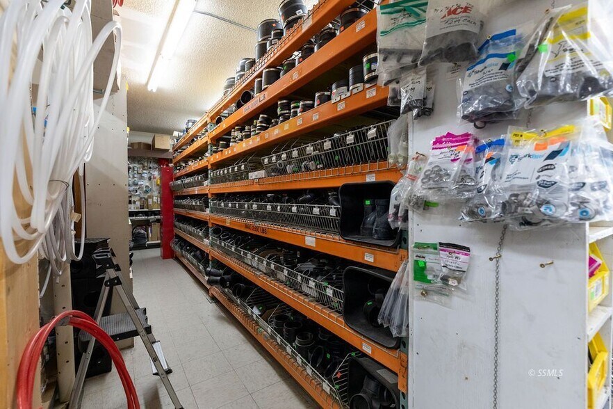 More Photos Of 6259 Hwy 178, Inyokern Freestanding For Sale