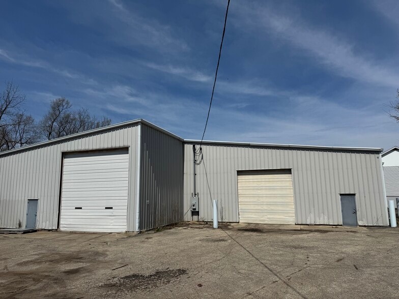 Primary Photo Of 5700 Walnut St, Richmond Warehouse For Lease