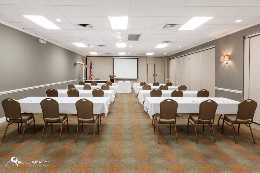 More Photos Of 2915 Highway 14, New Iberia Apartments For Sale