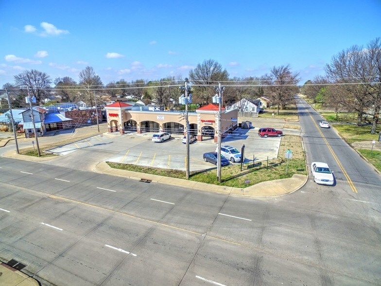 407 N York St, Muskogee, OK 74403 Freestanding For Sale