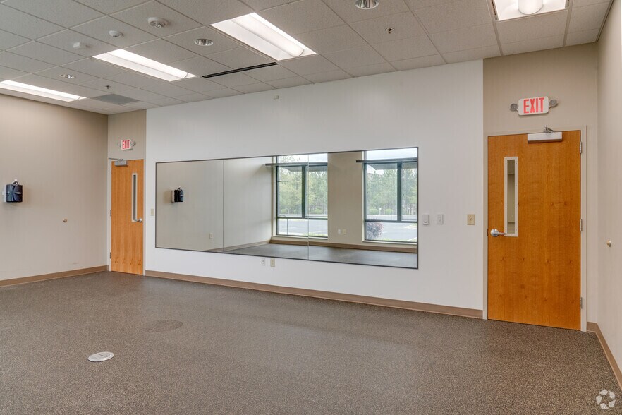 More Photos Of 11125 Forest Pines Dr, Raleigh Medical For Sale