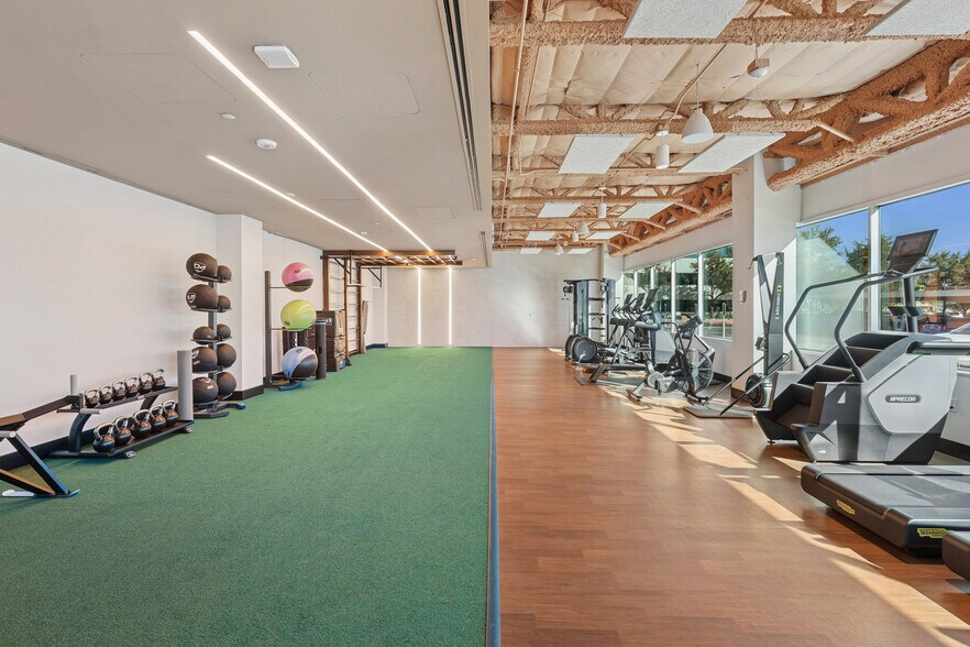 More Photos Of 16430 N Scottsdale Rd, Scottsdale Unknown For Lease