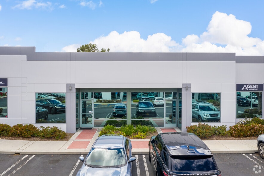 More Photos Of 27111 Aliso Creek Rd, Aliso Viejo Flex For Lease