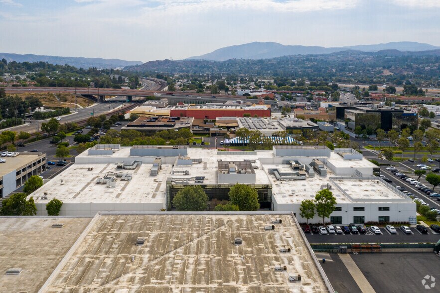 More Photos Of 5515 E La Palma Ave, Anaheim Office For Lease