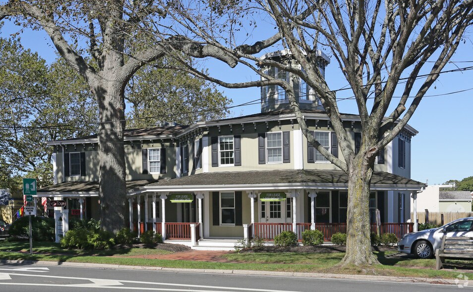 More Photos Of 50 Love Ln, Mattituck Office For Lease