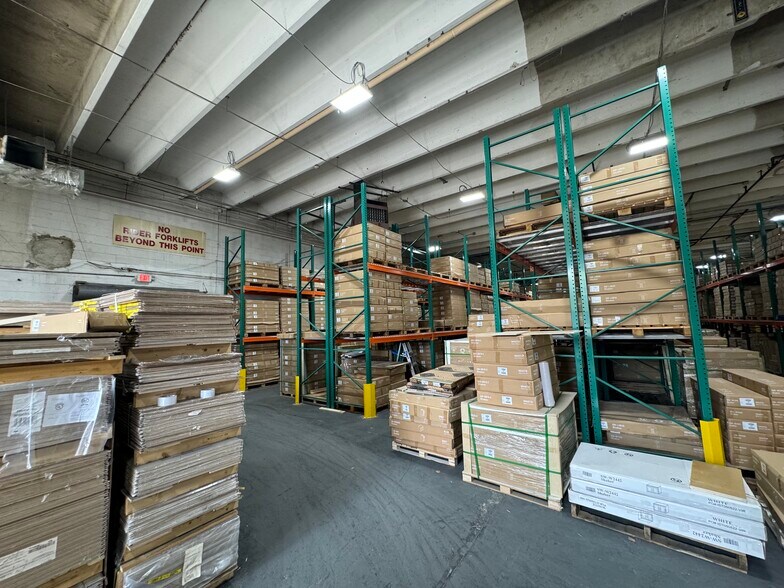 More Photos Of 5731 General Washington Dr, Alexandria Distribution For Sale