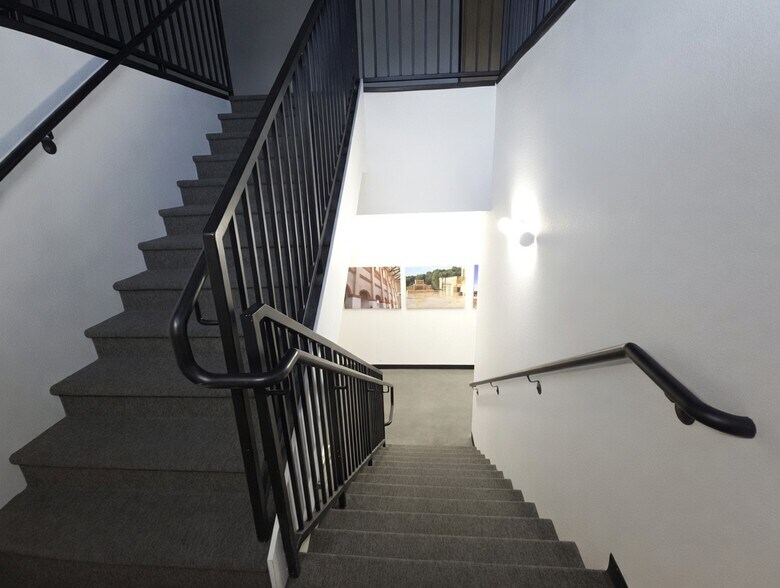 More Photos Of 7600 W Arby Ave, Las Vegas Industrial For Sale