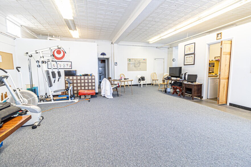 More Photos Of 912 Kings Rd, Schenectady Office For Sale