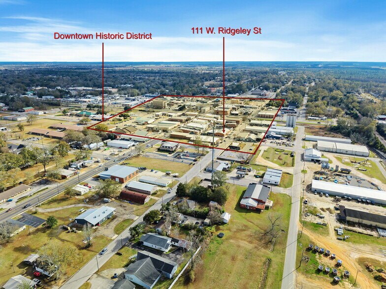 More Photos Of 111 W Ridgeley St, Atmore Storefront For Sale