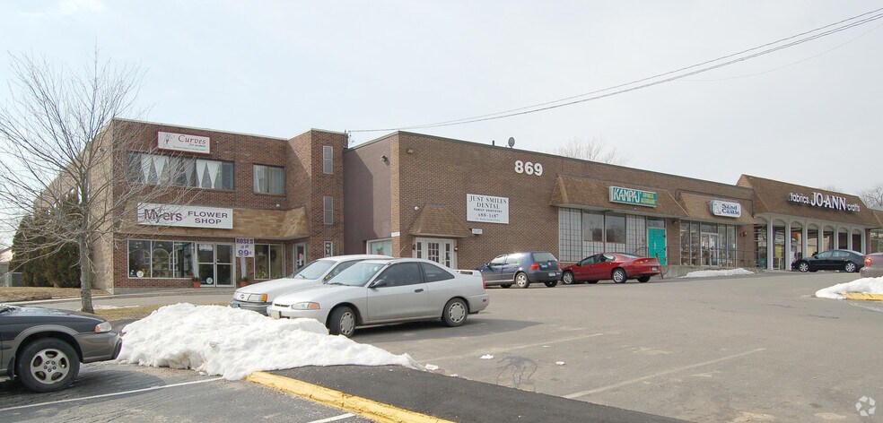 More Photos Of 869 W Main St, Branford General Retail For Lease