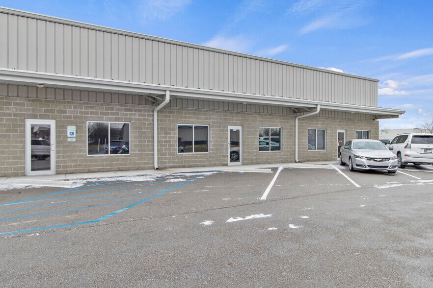 More Photos Of 1551 Amy Ln, Franklin Distribution For Lease