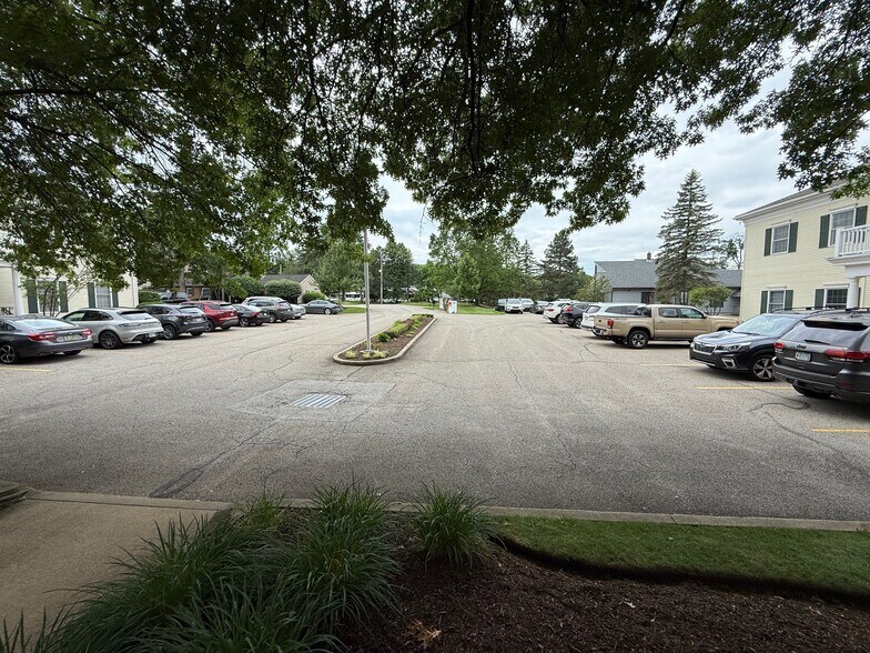 More Photos Of 255 Park Pl, Chagrin Falls Loft Creative Space For Sale